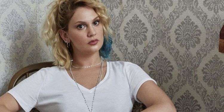 Duygusal diziler oyuncuları yoruyor mu? Taner Ölmez'den sonra Farah Zeynep Abdullah da benzer sebepten bıraktı! 5 Duygusal diziler oyuncuları yoruyor mu? Taner Ölmez'den sonra Farah Zeynep Abdullah da benzer sebepten bıraktı! 5