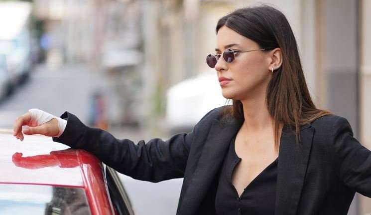 Gelsin Hayat Bildiği Gibi dizisinde Devrim Özkan karizması diye bir gerçek var! 8 Gelsin Hayat Bildiği Gibi dizisinde Devrim Özkan karizması diye bir gerçek var! 8