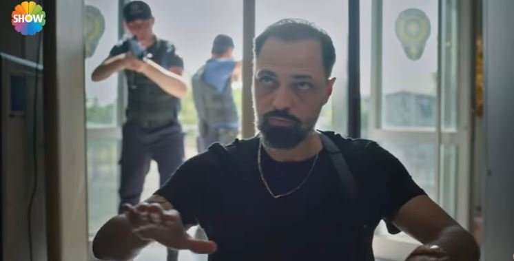 Yine bir Ertan Saban klasiği yine heyecan yaratan yeni bir dizi! 8