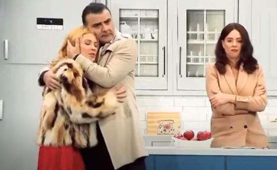 Melis Sezen'den taklidini yapan Güldür Güldür'e gönderme! 8