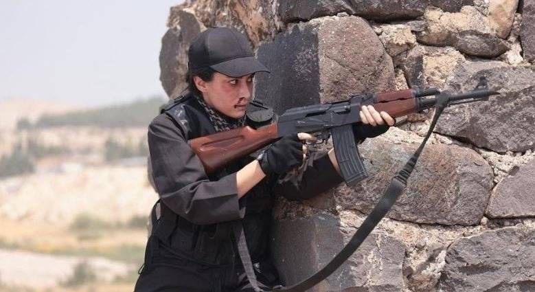 Hande Doğandemir'in dizisi final yaptı, bir başka projesi ise gümbür gümbür geliyor! 9 Hande Doğandemir'in dizisi final yaptı, bir başka projesi ise gümbür gümbür geliyor! 9