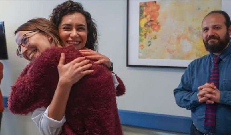 Hayat Bugün dizisinin reytingleri üzdü, Hande Doğandemir ise herkesi sevindirdi 8 Hayat Bugün dizisinin reytingleri üzdü, Hande Doğandemir ise herkesi sevindirdi 8