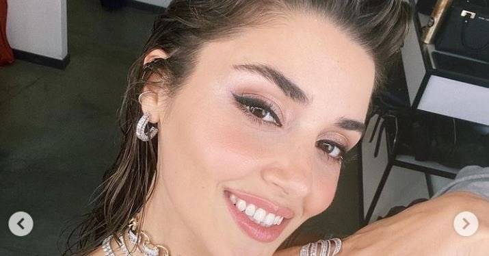 Hande Erçel ve Kerem Bürsin Mart ayına damgasını vurdu! 10