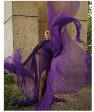 Hande Erçel kapak kızı olduğu dergiye verdiği röportajla dikkatleri çekti! 8