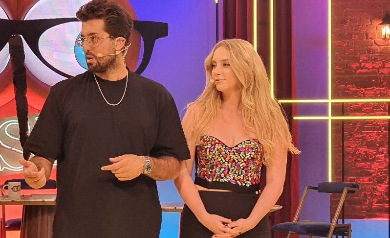 Mahkum dizisinin Sasha'sı Hayal Köseoğlu'nun striptiz sırrı ortaya çıktı! 7 Mahkum dizisinin Sasha'sı Hayal Köseoğlu'nun striptiz sırrı ortaya çıktı! 7