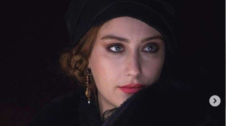 Hazal Kaya kararını verdi, hayranları destekledi! 7