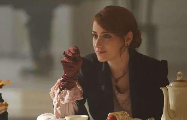 Çok ilginç! Türkiye'de eleştiri, yurt dışında övgü! Hazal Kaya'dan sonra Aslı Enver gündem oldu! 14 Çok ilginç! Türkiye'de eleştiri, yurt dışında övgü! Hazal Kaya'dan sonra Aslı Enver gündem oldu! 14
