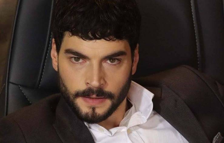 Ne Miran ne Cemal! Akın Akınözü, yeni dizisi Tuzak'taki imajıyla dikkat çekiyor! 10 Ne Miran ne Cemal! Akın Akınözü, yeni dizisi Tuzak'taki imajıyla dikkat çekiyor! 10