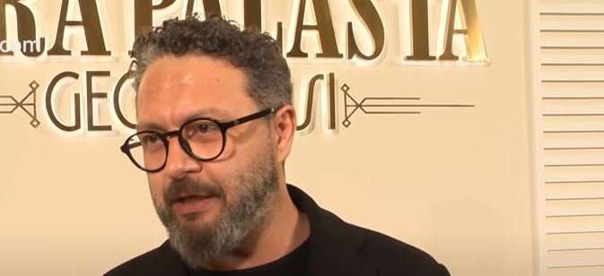 Dünyayla Benim Aramda dizisi 4 yıl aradan sonra bir ünlü ismi dizi setlerine döndürecek! 8