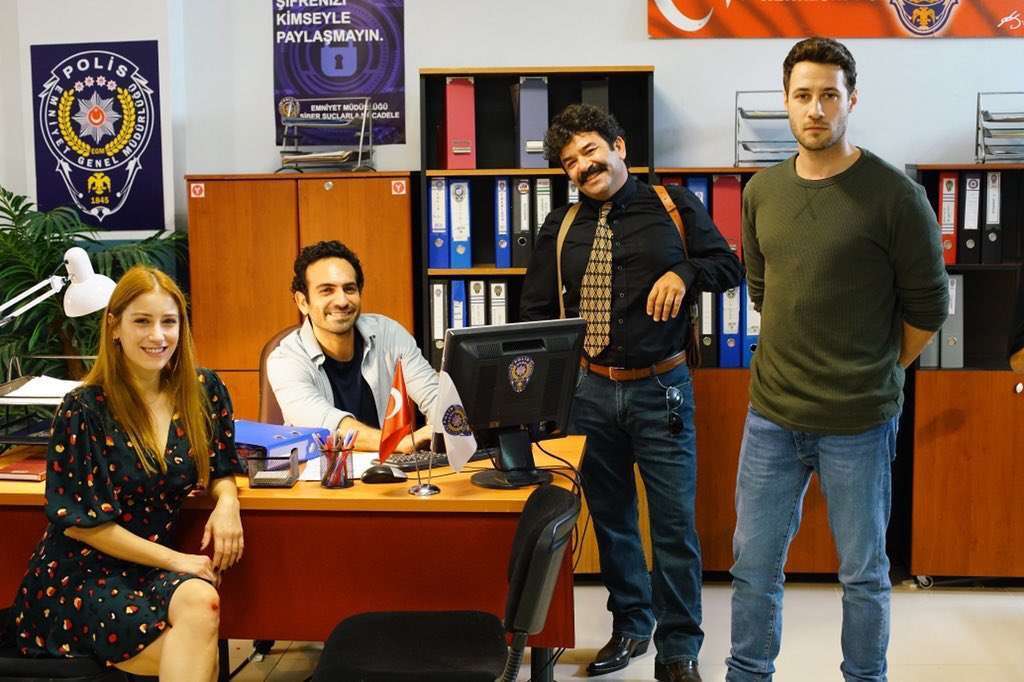 Hazal Kaya ve Buğra Gülsoy'lu İmkansız'dan ilk görüntüler düştü! 8