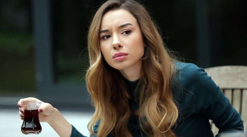 Baraj dizisinin Fulya'sı İrem Tuncer, şimdi de İyilik dizisiyle dikkat çekiyor 7 Baraj dizisinin Fulya'sı İrem Tuncer, şimdi de İyilik dizisiyle dikkat çekiyor 7