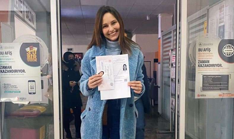 2 yıldır dizilerden uzak duran Jessica May hayranlarına bir müjde verdi! 7