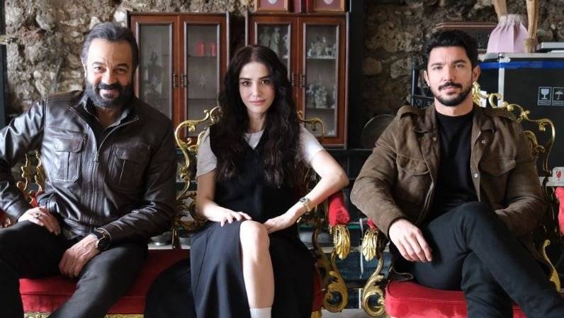 Özge Gürel'in Sipahi dizisini kabul etmesinin altında yatan büyük bir toplumsal talep var! 8
