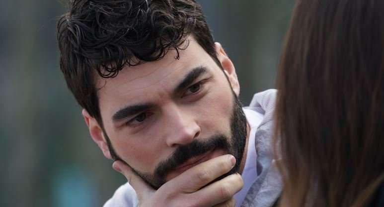 Hercai dizisinde tuttu ama Akın Akınözü bu sefer başaramadı! 7