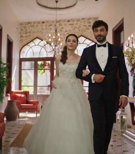 Cidden birbirlerine çok yakışmışlar! Gökhan Alkan ve Yağmur Tanrısevsin'i Kalp Yarası'nda görenler böyle söylüyor! 7