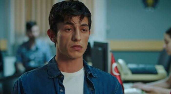 Kalp Yarası izleyicileri iki karaktere fena halde gıcık oldu! 8 Kalp Yarası izleyicileri iki karaktere fena halde gıcık oldu! 8