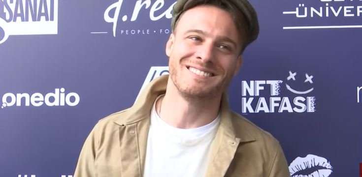 Bir hayat dersi bu! Kerem Bürsin popüler oldukça, kişi olarak küçülmeyi tercih ediyor! 7