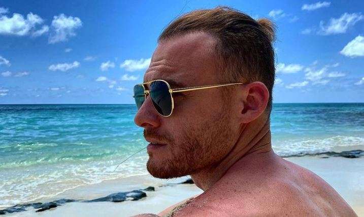 Kerem Bürsin’e instagram şoku! Hesabı donduruldu! 8