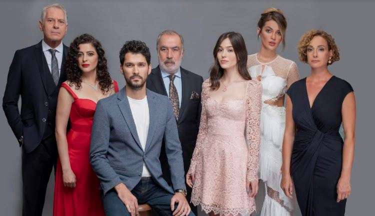 Yemin ve Emanet o kadar başarılı oldu ki, Kanal D'de günlük dizi işine yeniden girdi! 7 Yemin ve Emanet o kadar başarılı oldu ki, Kanal D'de günlük dizi işine yeniden girdi! 7