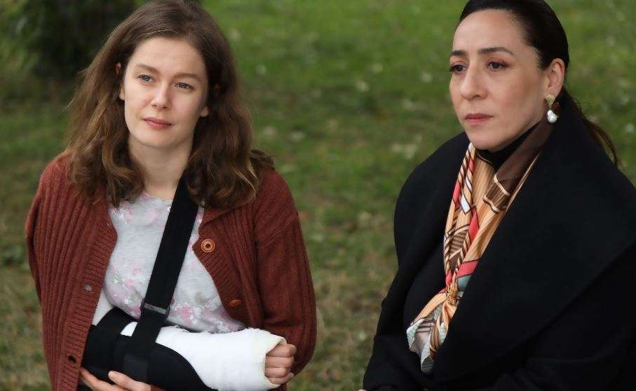 Burcu Biricik'e öyle bir diziden teklif gitti ki çok konuşulur! 7