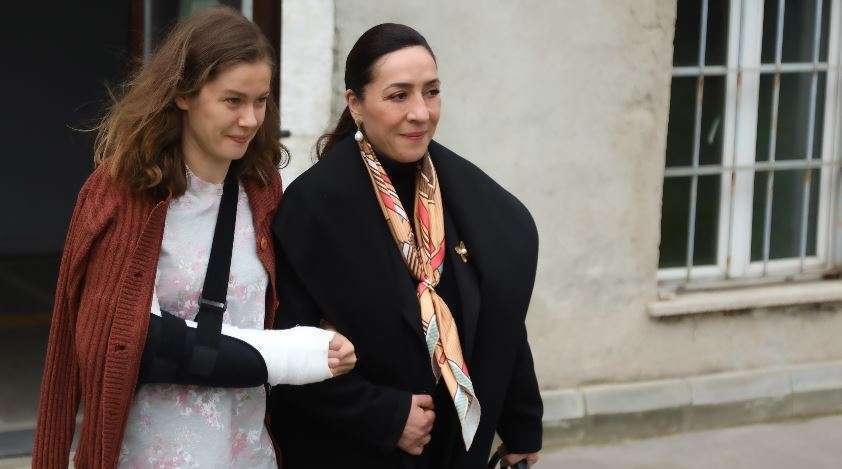 Kırmızı Oda'da herkesi çok şaşırtacak Boncuk sürprizi! Ölmemiş! 7