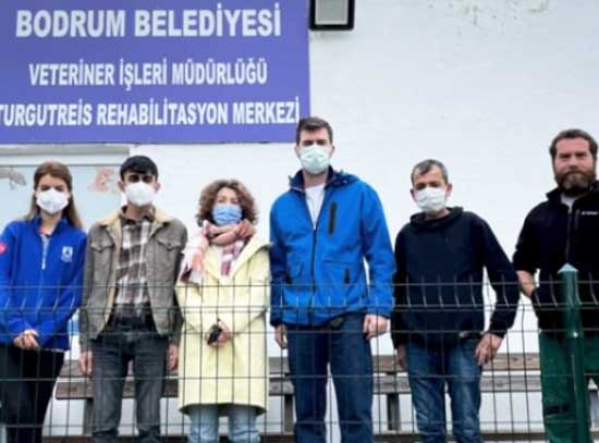 Kıvanç Tatlıtuğ ve Başak Dizer barınak ziyareti