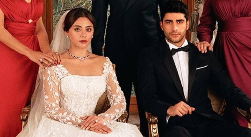 Kızılcık Şerbeti dizisinin kilit oyuncusu Sıla Türkoğlu oldu! 10 Kızılcık Şerbeti dizisinin kilit oyuncusu Sıla Türkoğlu oldu! 10