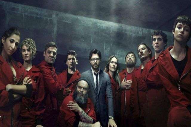 Netflix’in popüler dizisi ‘La Casa De Papel’in 5. sezonunun yayın tarihi belli oldu! Dizinin yeni sezonu 2 kısma bölünerek yayınlanacak... 10
