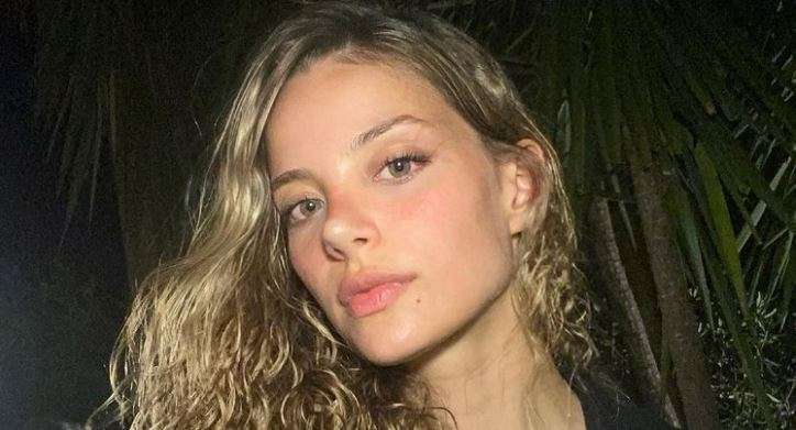 Leyla Tanlar'dan hayranlarına hem dizi hem de imaj müjdesi! 8 Leyla Tanlar'dan hayranlarına hem dizi hem de imaj müjdesi! 8