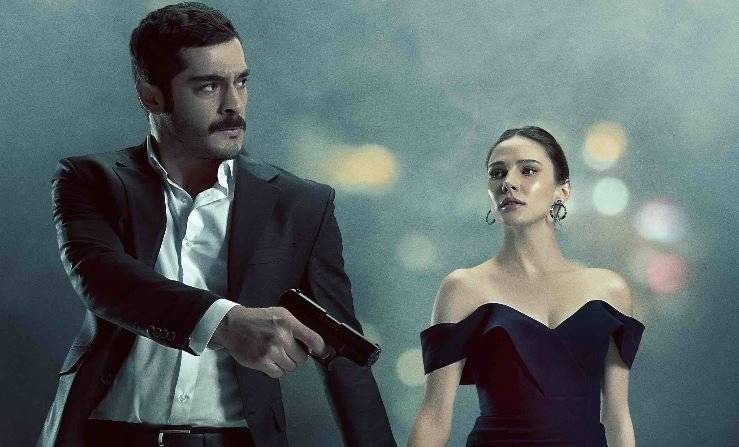 Alina Boz'un dizi çelişkisi; bir yanda unutulmayan Maraşlı diğer tarafta tutmayan Bir Peri Masalı 7 Alina Boz'un dizi çelişkisi; bir yanda unutulmayan Maraşlı diğer tarafta tutmayan Bir Peri Masalı 7