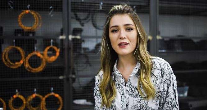 Yok artık! Sefirin Kızı'nın Sahra'sı gitmiş, bambaşka biri gelmiş! Deniz Işın yeni dizisi için imaj değiştirdi! 7 Yok artık! Sefirin Kızı'nın Sahra'sı gitmiş, bambaşka biri gelmiş! Deniz Işın yeni dizisi için imaj değiştirdi! 7