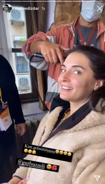 O geliyor! Masumlar Apartmanı setindeki sürprizi Merve Dizdar ortaya çıkardı! 17 O geliyor! Masumlar Apartmanı setindeki sürprizi Merve Dizdar ortaya çıkardı! 17