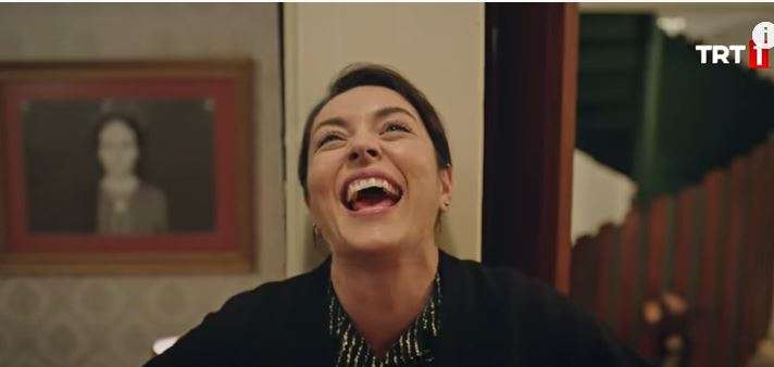 Bu nasıl oyunculuk böyle; Ezgi Mola yıktı ortalığı! Masumlar Apartmanı izleyen herkesin kalbi paramparça oldu! 1