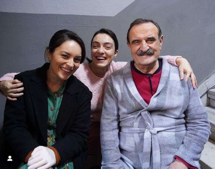 Masumlar Apartmanı'nın Safiye'si Ezgi Mola ekranda başka, sette tam tersi! 7