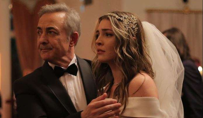 Mehmet Aslantuğ, yeni dizi Masumiyet'te hayatın en zor sınavını yansıtacak 7