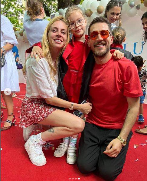 Ünlü oyuncu Uraz Kaygılaroğlu baba olarak büyük bir gurur yaşadı!.. 7 Ünlü oyuncu Uraz Kaygılaroğlu baba olarak büyük bir gurur yaşadı!.. 7