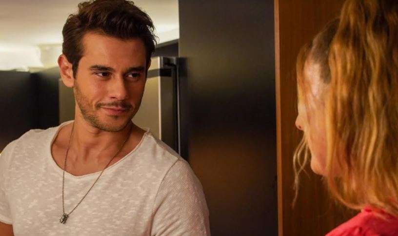 Finale giden Menajerimi Ara dizisinde ağır sözler ortamı bozdu! 7