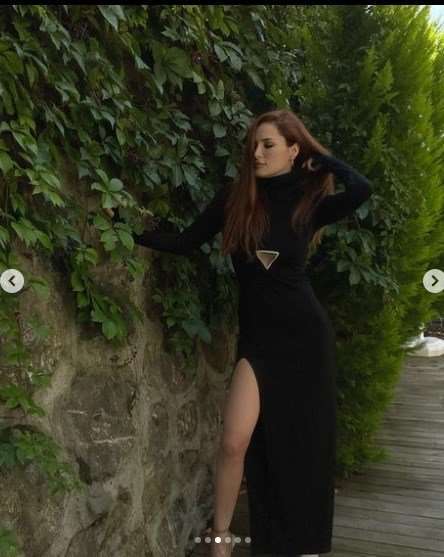Güzel oyuncu Mine Tugay hangisi diye sordu, sosyal medya yıkıldı!.. 44