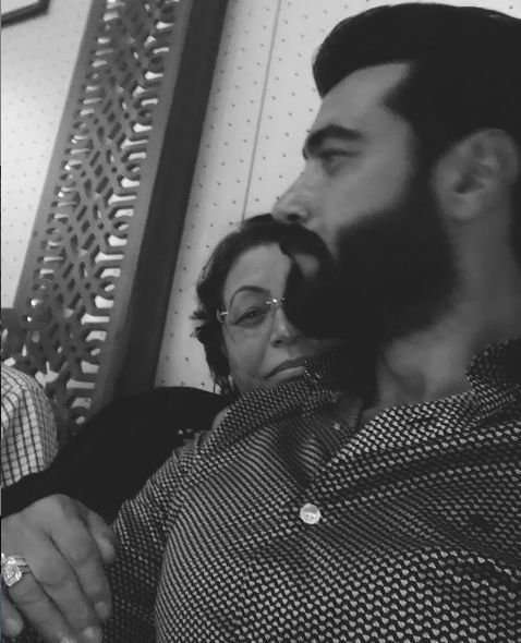 Murat Ünalmış annesine vefası ile hayranlarının gönlünde bir kez daha taht kurdu!.. 7 Murat Ünalmış annesine vefası ile hayranlarının gönlünde bir kez daha taht kurdu!.. 7