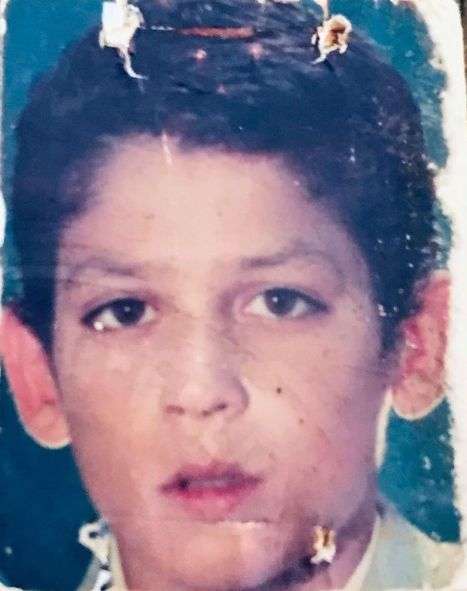 Aziz'in yıldızı Murat Yıldırım'ın küçüklük fotoğrafını görenler şaşkınlıktan küçük dilini yuttu! 7 Aziz'in yıldızı Murat Yıldırım'ın küçüklük fotoğrafını görenler şaşkınlıktan küçük dilini yuttu! 7
