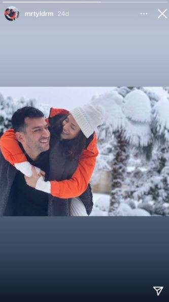 Murat Yıldırım'ın eşi İmane Elbani ile kar romantizmi! Onur Tuna'nın cevabı bilinemeyen sorusu! 8 Murat Yıldırım'ın eşi İmane Elbani ile kar romantizmi! Onur Tuna'nın cevabı bilinemeyen sorusu! 8