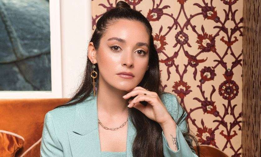 Nazlı Pınar Kaya, Cemile karakteri ile birlikte yeni bir dünya ile tanıştı! 9 Nazlı Pınar Kaya, Cemile karakteri ile birlikte yeni bir dünya ile tanıştı! 9
