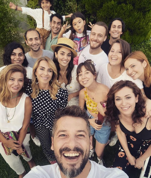 ‘Sen Çal Kapımı’ dizisinin ‘Aydan Bolat’ı Neslihan Yeldan'dan, diziye duygusal veda mesajı!.. 8 ‘Sen Çal Kapımı’ dizisinin ‘Aydan Bolat’ı Neslihan Yeldan'dan, diziye duygusal veda mesajı!.. 8
