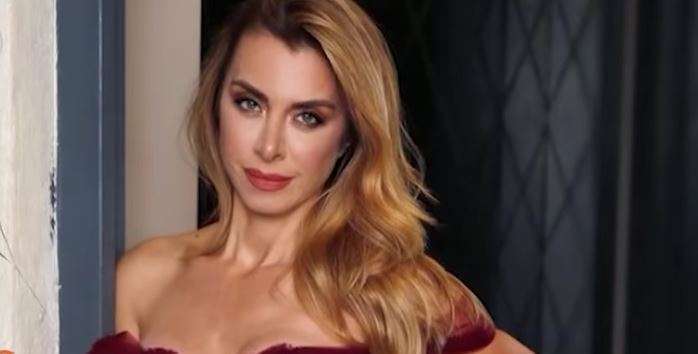 Neslihan Yeldan'dan Sen Çal Kapımı itirafı; Beni dünyaya tanıttı! 8 Neslihan Yeldan'dan Sen Çal Kapımı itirafı; Beni dünyaya tanıttı! 8
