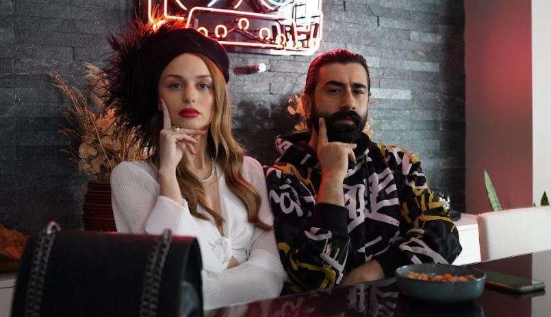 Nilperi Şahinkaya'nın yeni dizisi ortaya çıktı! 8