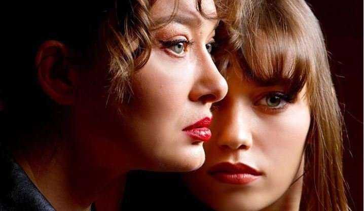 Afra Saraçoğlu iki yıl aradan sonra televizyon kanalına dönüş yapıyor! 7