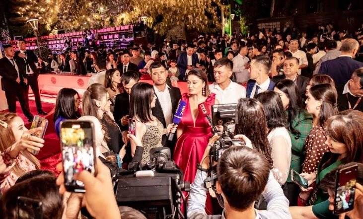 Nurgül Yeşilçay, hayranlarının bir talebini daha yerine getirdi! 8