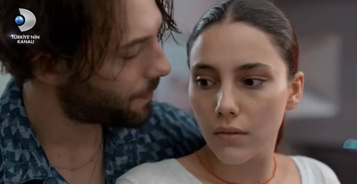 Farklı bir bölüm okudu ancak O Kız'ın Zeynep'i Dilin Döğer'in oyunculuk hayali üniversite yıllarında başlamış!.. 8