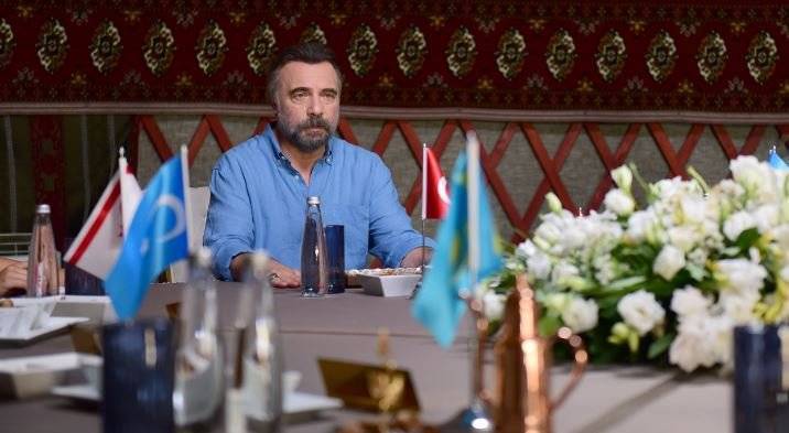 Oktay Kaynarca'nın ortaya koyduğu ruhun gücü, Ben Bu Cihana Sığmazam dizisinin başarısının sırrı oldu! 8