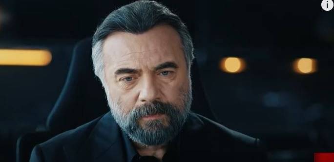 İzleyiciye göre Oktay Kaynarca ve partneri Pelin Akil arasında küçük bir sorun var! 8